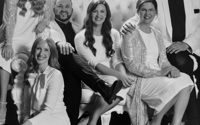 The Collingsworth family portrait as can be found on the back of the thick concert pamphlet that each attendee received.