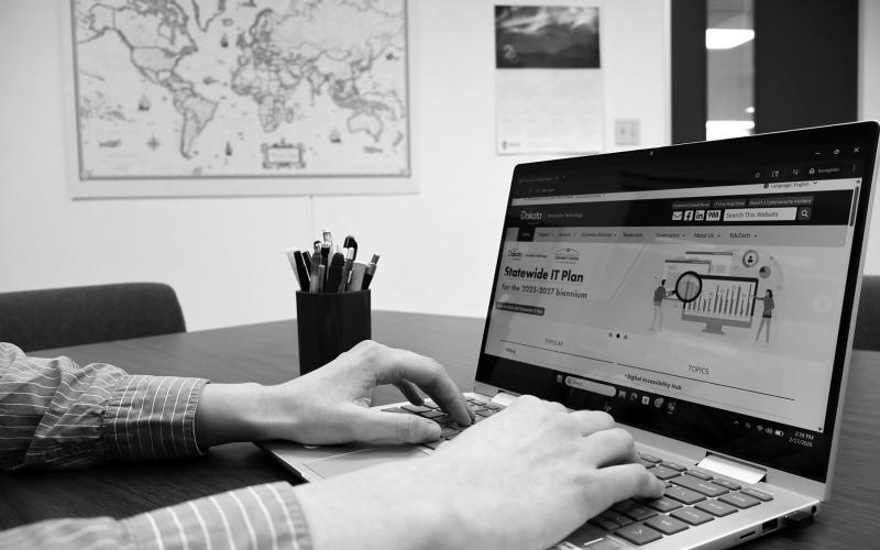 Government agencies have upcoming deadlines to bring websites and mobile apps into compliance with new federal accessibility standards. Photo by Michael Achterling/North Dakota Monitor