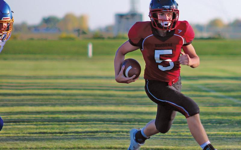 Grant Vold runs in the final touchdown for the Bombers during the Homecoming game Saturday afternoon. VNV Photo by Lesa Van Camp
