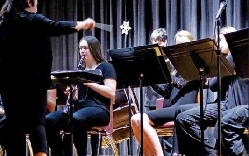 The Jr High and Sr High School band entertained with several numbers to start the Winter concert last Thursday evening. VNV Photo by Lesa Van Camp