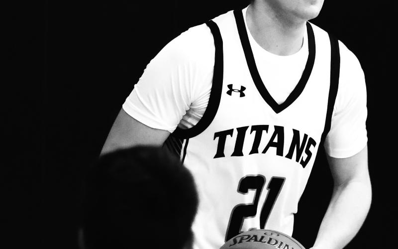 Cayden Quibell looks for an open teammate in action against Grafton last week. Photo by Lyle Van Camp.