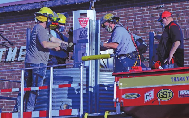 Drayton Volunteer Fire Department had training on grain bin rescue. VNV Photo submitted by Lesa Van Camp