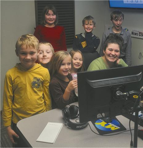 Area homeschool group tours Simmons Studio