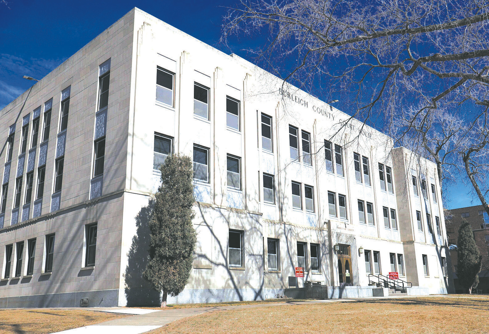 The Burleigh County Courthouse is pictured on Thayer Avenue in Bismarck on March 13, 2024. A bill to be considered by North Dakota lawmakers next year aims to ensure the state doesn’t become a safe haven for frivolous lawsuits meant to curb free speech. Photo by Michael Achterling/North Dakota Monitor