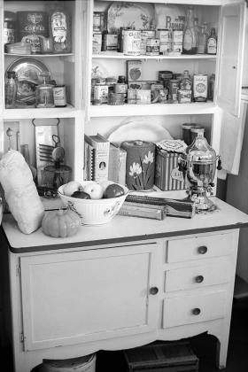 Just like the rest of the house, kitchens need to stay tidy. Pixabay photo