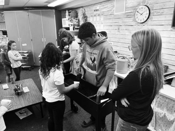 National Teach Ag Day was Thursday, Sept. 21. Teach Ag day is an event where FFA members take the lead role as leaders and teach the community on something they find interesting. Drayton’s FFA members got the chance to teach the elementary students about how plants grow.