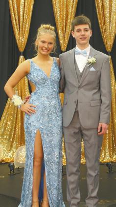 Nulla Thompson escorted by Cameron Gunderson