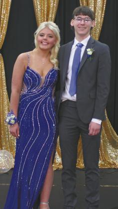 Aleah Shablow escorted by Romann Carlson