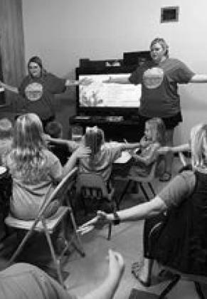 Drayton church community, volunteers come together to bring vacation Bible school back to town
