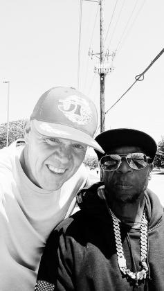 Visiting a friend in Tulsa at the Tulsa Day Center. Photo by Duane Lyon.