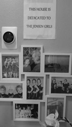 A display dedicating the house to the Jensen Girls. VNV photo by Lyle Van Camp