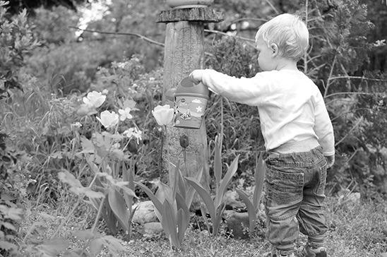 Kids learn a lot from gardening experiences. (Pixabay photo)