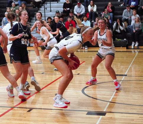 Lady Titans beat Hillsboro-Central Valley, suffer first loss two days later
