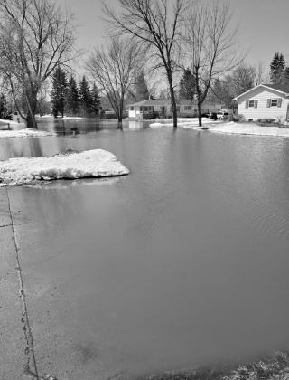 As extreme weather increasingly threatens crops, study finds taxpayers pay the price