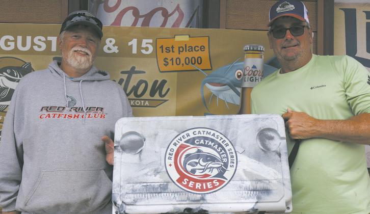 Dustin Casmey and Troy Weber, both of East Grand Forks, Minn., tied for points, taking home first place in the inaugural Catmaster Series. Photo by Rebecca Davis