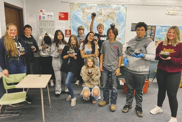 DRAYTON AG CLASS completes terrarium project