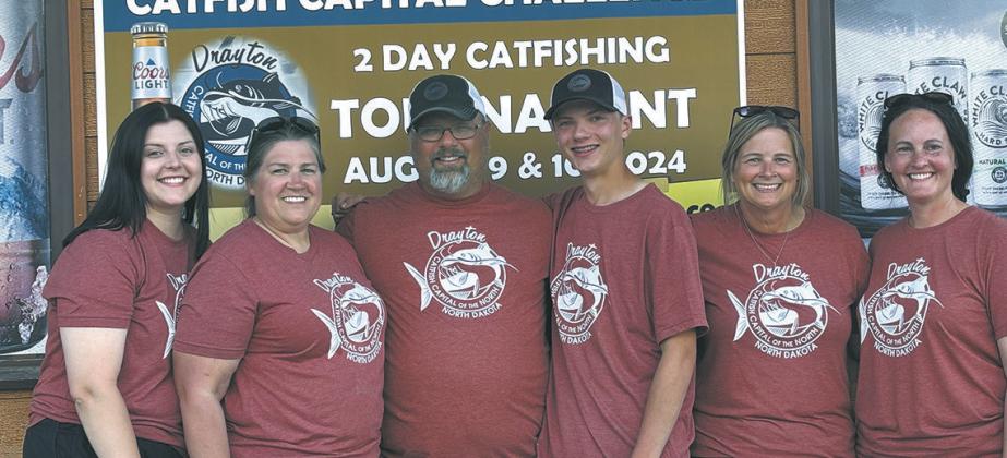The ‘slots’ crew that kept the whole tournament moving smoothly. Brad Durick, organizer is third from the left. Photo by Andrea Johnston