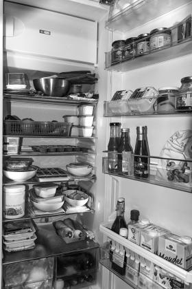 Refrigerators need to stay tidy to prevent contamination and food waste. Pixabay photo
