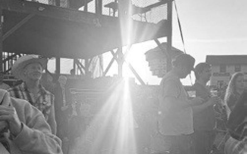 Kick'n Up Kountry saw a lovely sunset surrounded by amazing music. Photo by Christine Jensen.