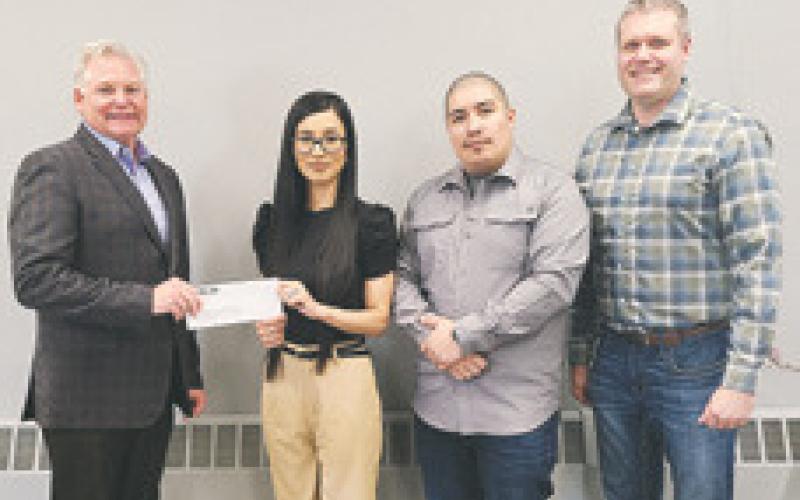 Polar Communications Board of Directors recently approved an economic development grant to Linn’s TexMex in Park River, a restaurant aimed at bringing the tastes of Texas and Mexico to North Dakota. The Walsh County Job Development Authority applied From left to right - Polar board member Wes Welch, Linn’s TexMex owners Linette and Noe Canales, and Walsh County JDA member Kyle Halvorson.