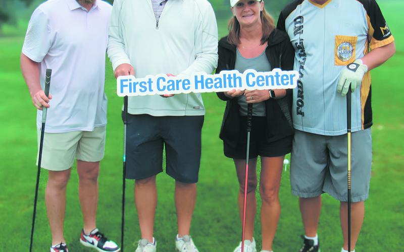 2nd Place – Wells Drinking Well (L-R): Brett Omdahl, Grant Skibicki, Amy Skibicki, Steve Wells.