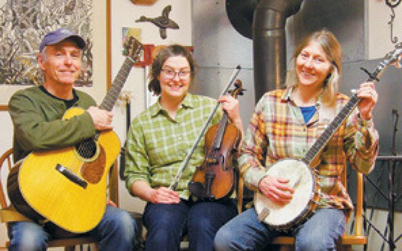 Saturday Night at Akra Hall to be hosted Saturday