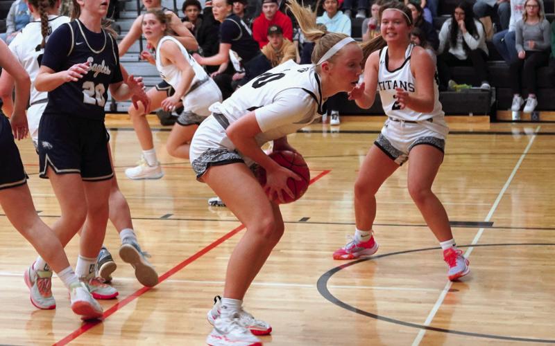 Lady Titans beat Hillsboro-Central Valley, suffer first loss two days later