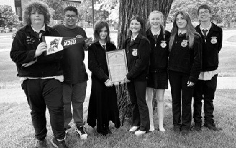 Left to right: Austin Hoselton, Jeremiah Johnson, Brooklyn Peterson, Mikayla McCoy, Peyton Larsen, Mackenzie Sherrill, and Jonah Rarick. Photo by Adam Riddle.