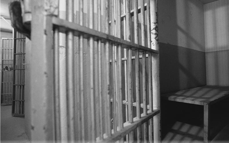 Divided Walsh County Commission moves forward with jail project