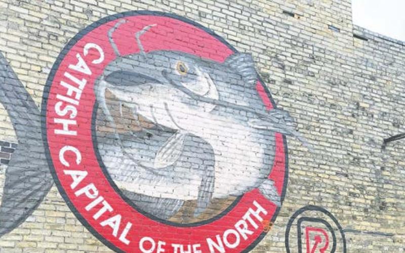 The Drayton Rendezvous Region mural project was completed July 2021 by artist Beau Bakken, Hallock. This project was completed with grant funding from the North Dakota Council on the Arts – Special Projects.