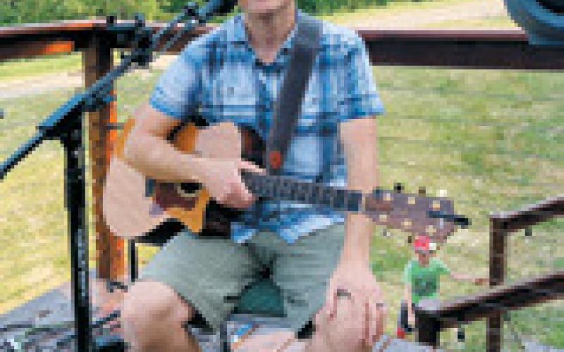 Jordan Thornburg, who played live music for the group. Photo by Jessica Tull.