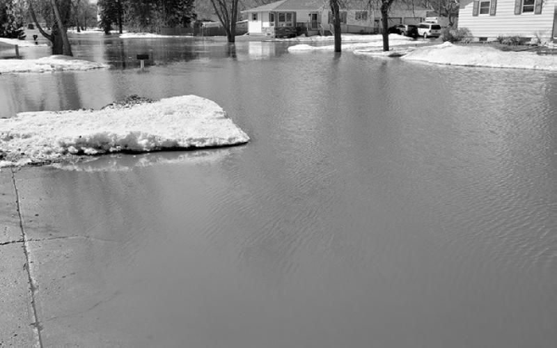 As extreme weather increasingly threatens crops, study finds taxpayers pay the price