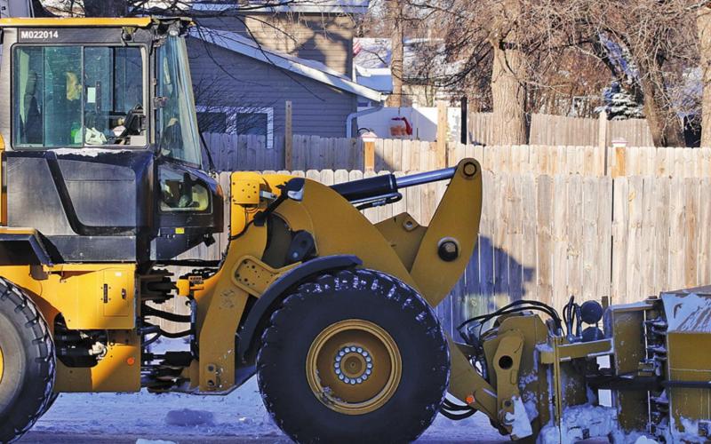 The City Snowplow was out clearing the streets of snow into the afternoon hours on Monday. VNV Photo by Lesa Van Camp