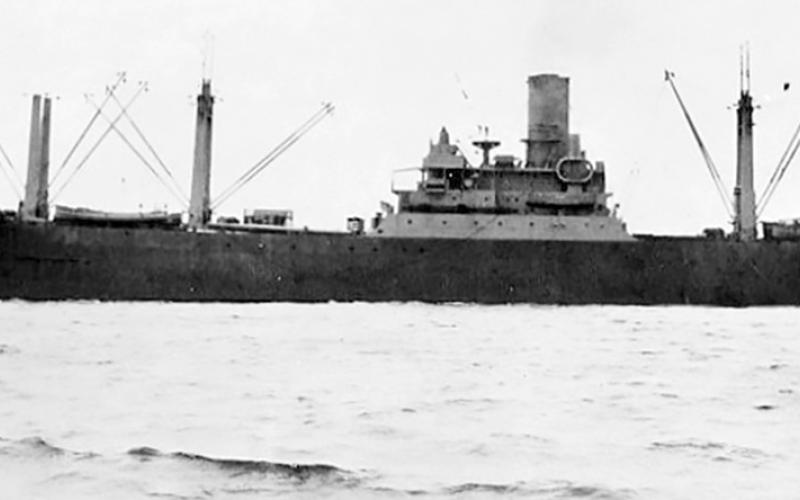 By U.S. Navy, US National Archives RG-19-LCM, Box 69 - U.S. Navy Boston Naval Shipyard photo 2532-41 from Navsource.org, Public Domain