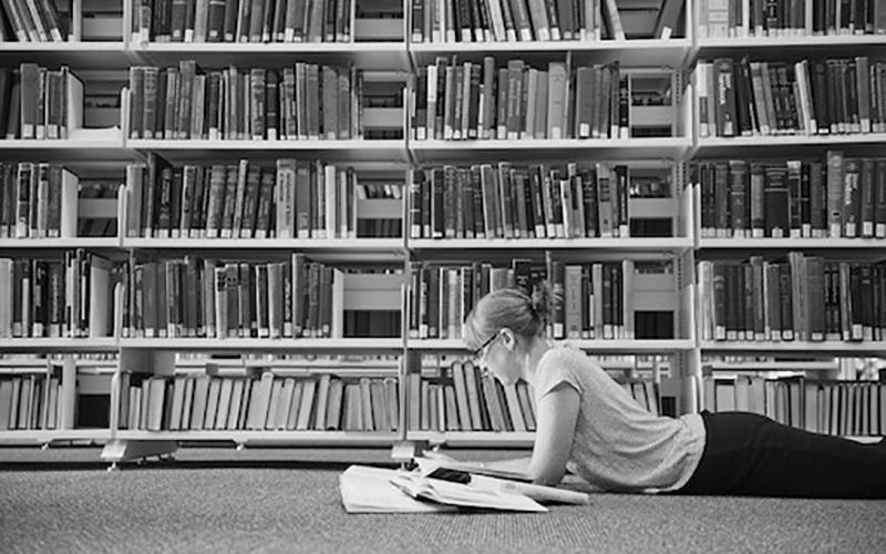 North Dakota Dollars for Scholars accepting scholarship applications
