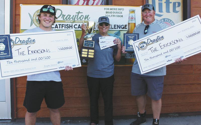 Zach Erickson, with parents Al and Lisa Erickson claimed first place at the 2025 Catfish Capital Challenge. Photo by Andrea Johnston