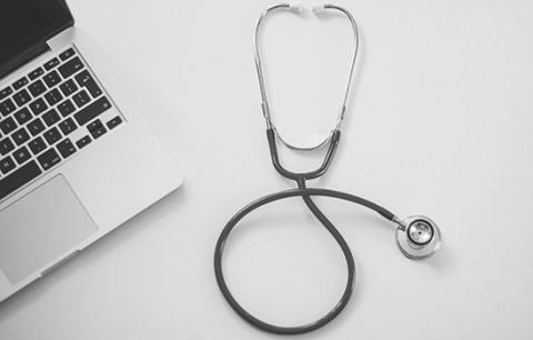 Knowing your family health history and keeping up with recommended health screenings are two ways to follow a healthy lifestyle. Others include getting regular physical activity, eating a healthful diet, and refraining from tobacco and excessive alcohol use. (Pexels photo)