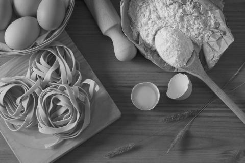 Take special precautions against cross-contamination when cooking for people with allergies and intolerances — just like how you would when handling raw meat. (Pixabay photo)