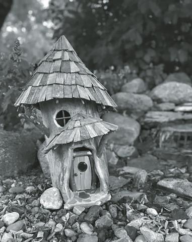 One of the ‘folk homes’ created by Kim Eslinger. Submitted photo.