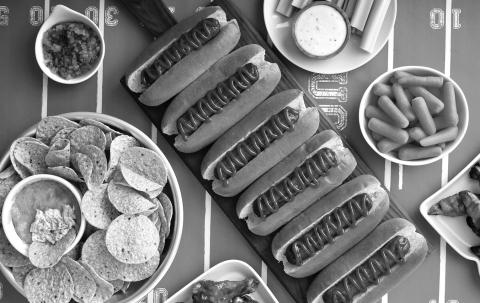 Fun ways to score touchdowns when hosting game day gatherings