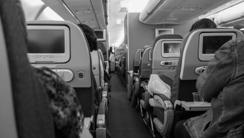 Long trips necessitate snacks, and it's best to enjoy a health-friendly one. Pixabay photo