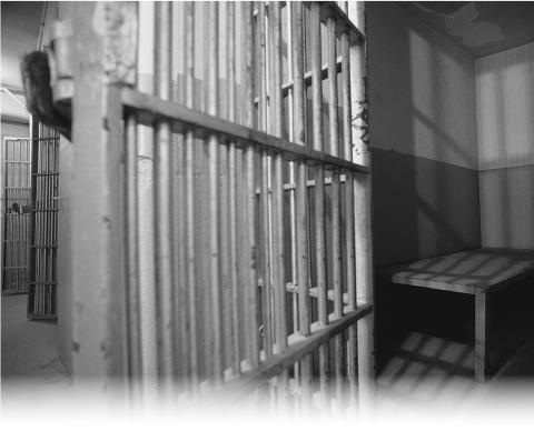 Divided Walsh County Commission moves forward with jail project