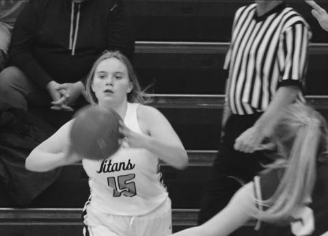 Aleah Pokrzywinski passes