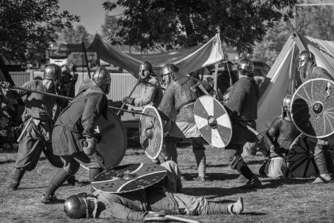 Armored warriors face each other in a battle demonstration at the Norsk Høstfest in Minot in 2024. (Photo courtesy of Visit Minot/ND Tourism)
