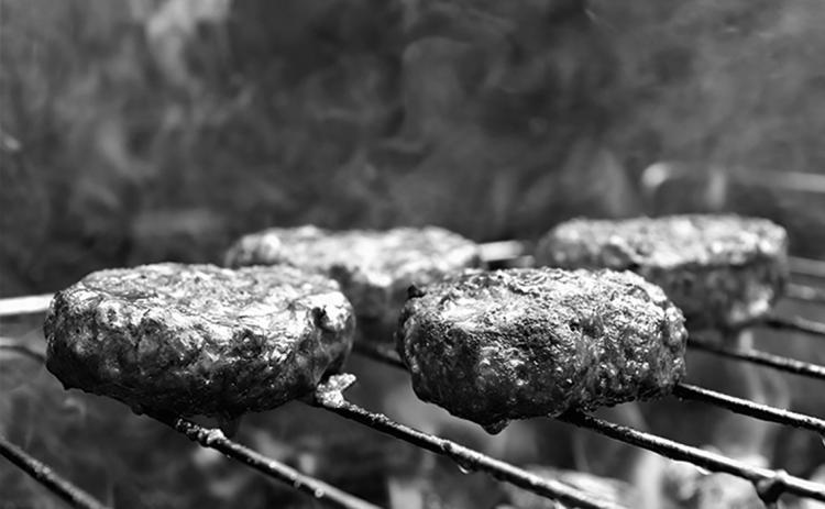 The smell of grilling burgers is in the air. Ensure that every burger is a masterpiece by utilizing some important cooking tips.