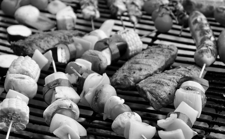 Firing up the grill outside is a way to enjoy the warmth of summer days without heating up the kitchen. Pixabay photo