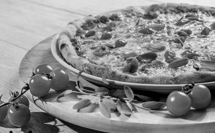 Pizza types vary in crust thickness, sauces, toppings and order of the ingredients. Pixabay photo