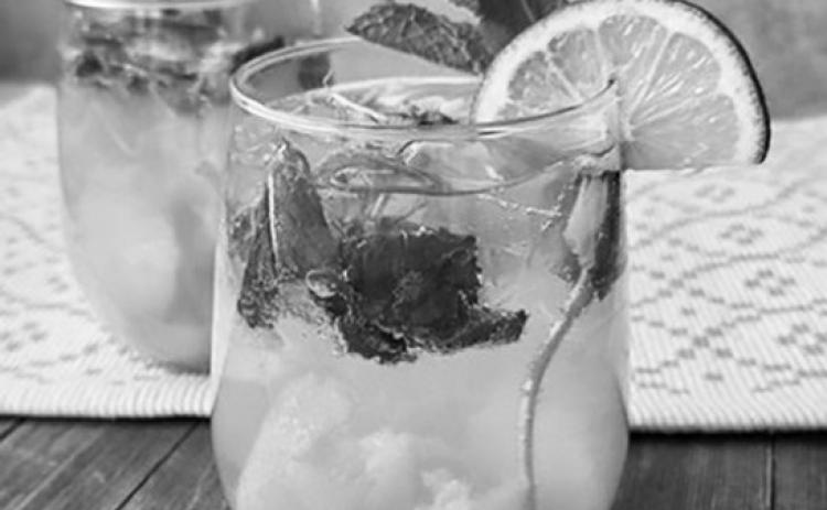 Consider sipping a mocktail instead of an alcoholic beverage at your next summer function. (NDSU photo)