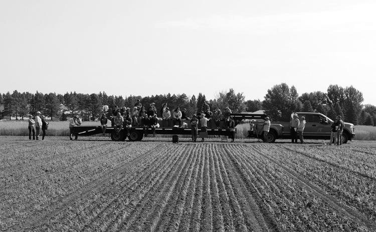 Participants at the NDSU Carrington Research Extension Center Field Day receive expert guidance from NDSU’s leading researchers during a variety of tours and demonstrations. (NDSU photo)