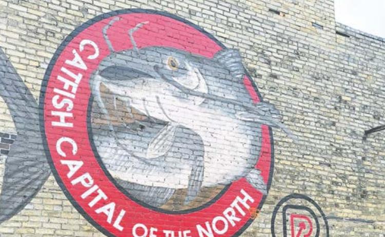 The Drayton Rendezvous Region mural project was completed July 2021 by artist Beau Bakken, Hallock. This project was completed with grant funding from the North Dakota Council on the Arts – Special Projects.
